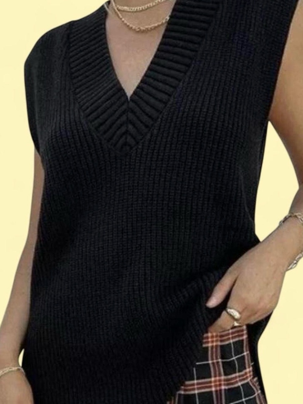H&M Black Ribbed V-Neck Sleeveless Sweater Vest